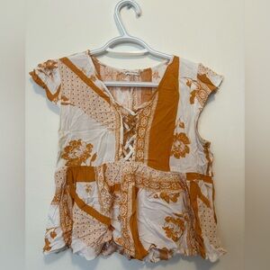 Chloe & Katie cap sleeve floral top